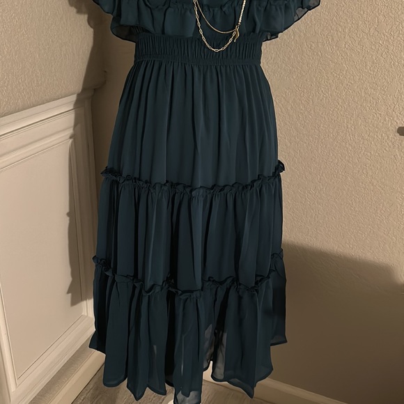 Off shoulder Dress NEW - Picture 6 of 9